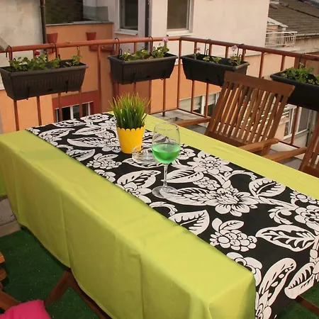 Holiday With Terrace Apartment *