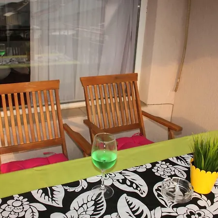Holiday With Terrace Apartment